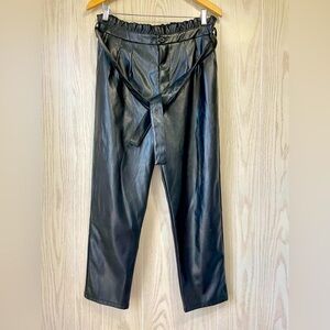 Sadie & Sage Black Paper Bag Waist Faux Leather Pants, Size Large EUC